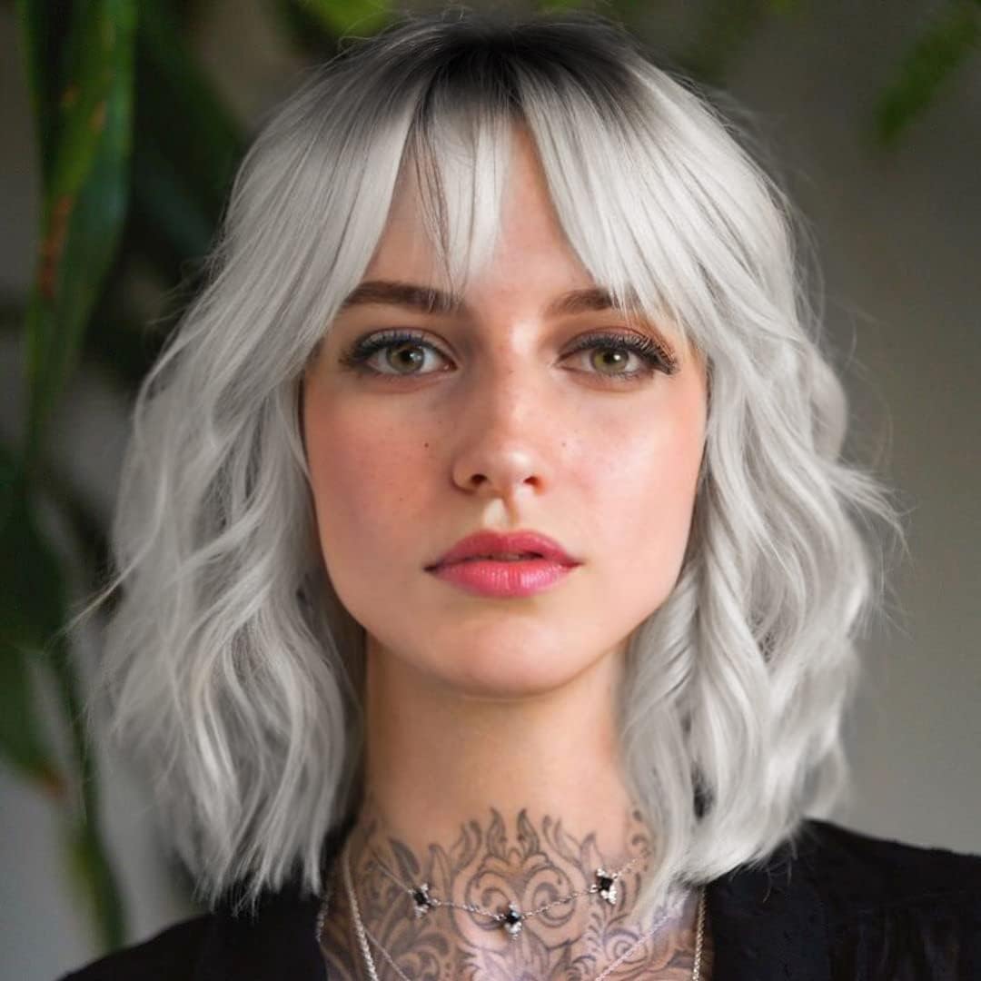 White Silver Wigs for Women Ombre Grey Wavy Bob Short Wigs with Bangs Medium Length Synthetic Hair Water Wave Dark Roots Wig Gray Colorful Wigs（14 Inches）
