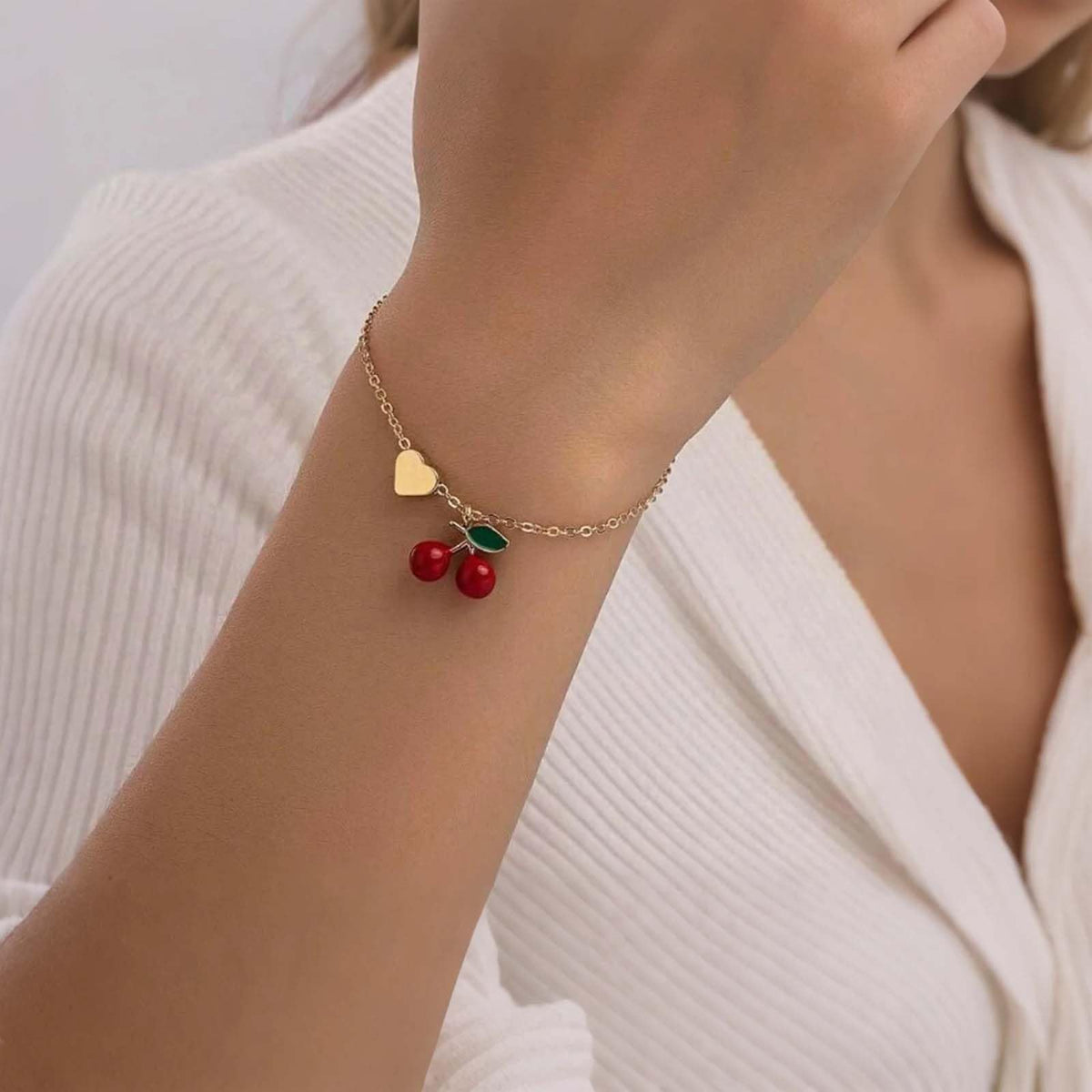 Long tiantian Cherry Bracelet for Women Cherry Dress Outfits Accessories Charm Bracelets Stack Cherry Gifts Cute Stuff Red Spring Accessories