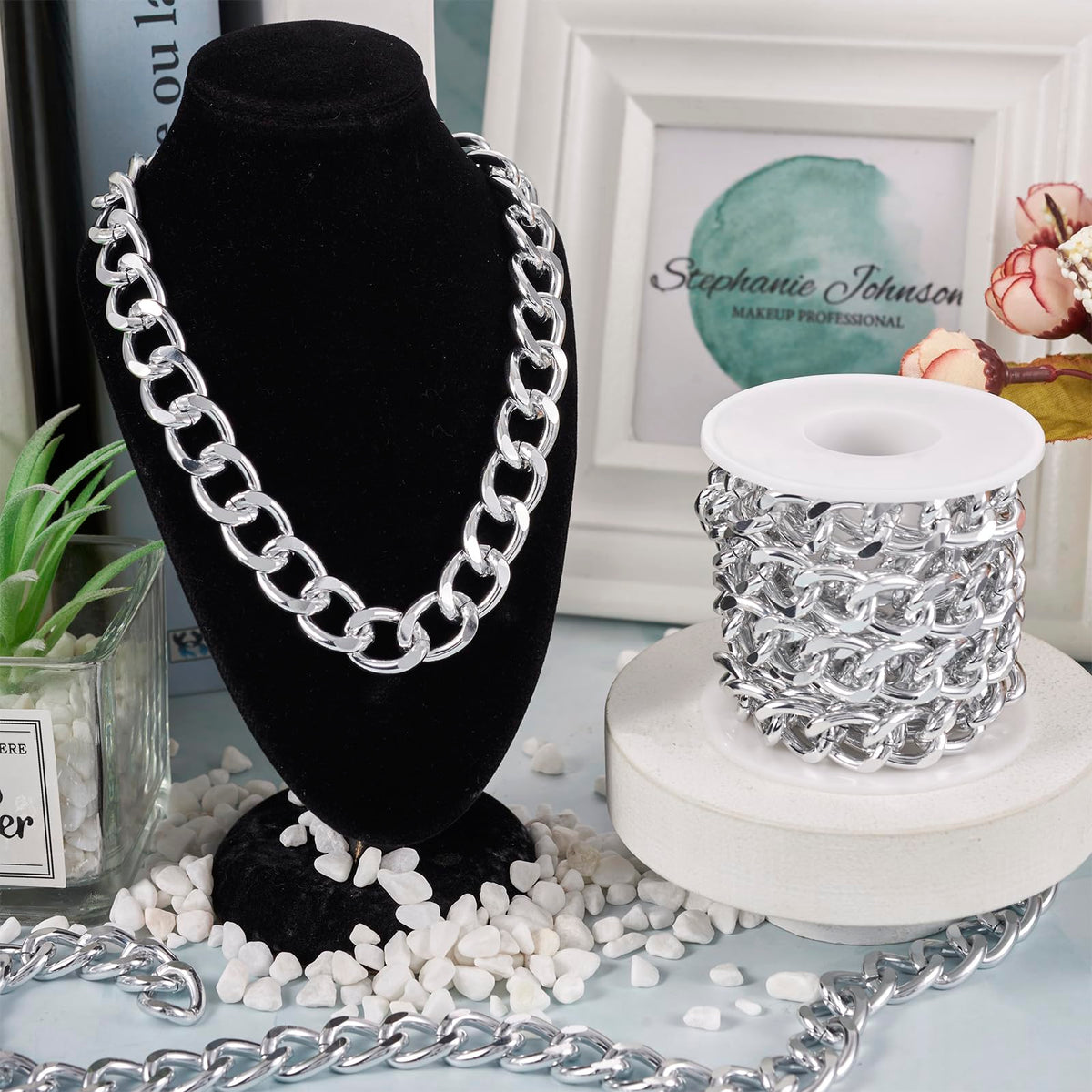 Beadthoven 16.4ft Aluminum Curb Chains, Silver Color Chains for Jewelry Making 5mm Wide Metal Craft Chain Link Spool Twisted Links Oval Curb Chains Unwelded for Clothes Necklace Bracelet DIY Findings