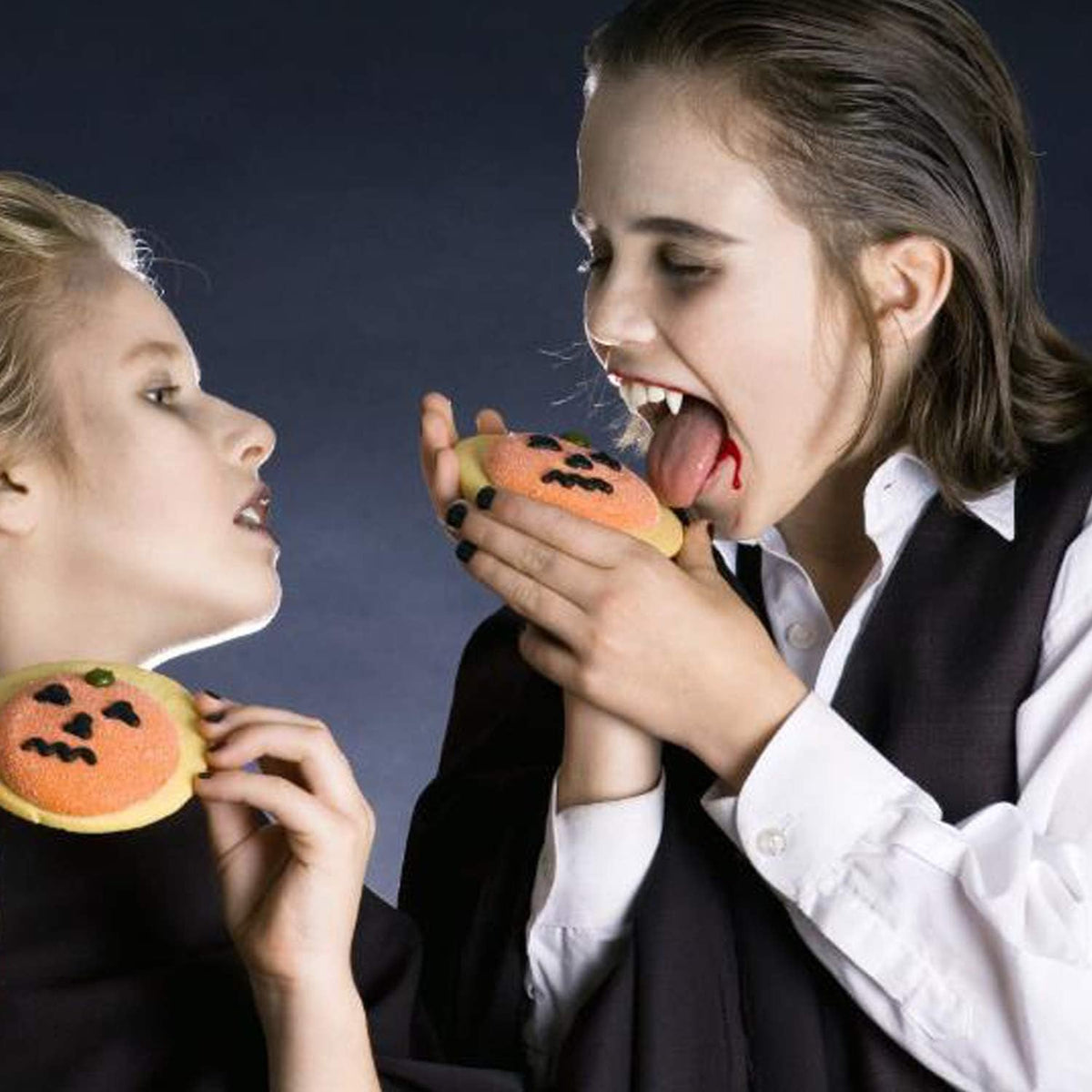 FINGOOO Halloween Vampire Teeth,3 Pairs Horror False Teeth for Halloween,Cosplay Dentures Party Favors