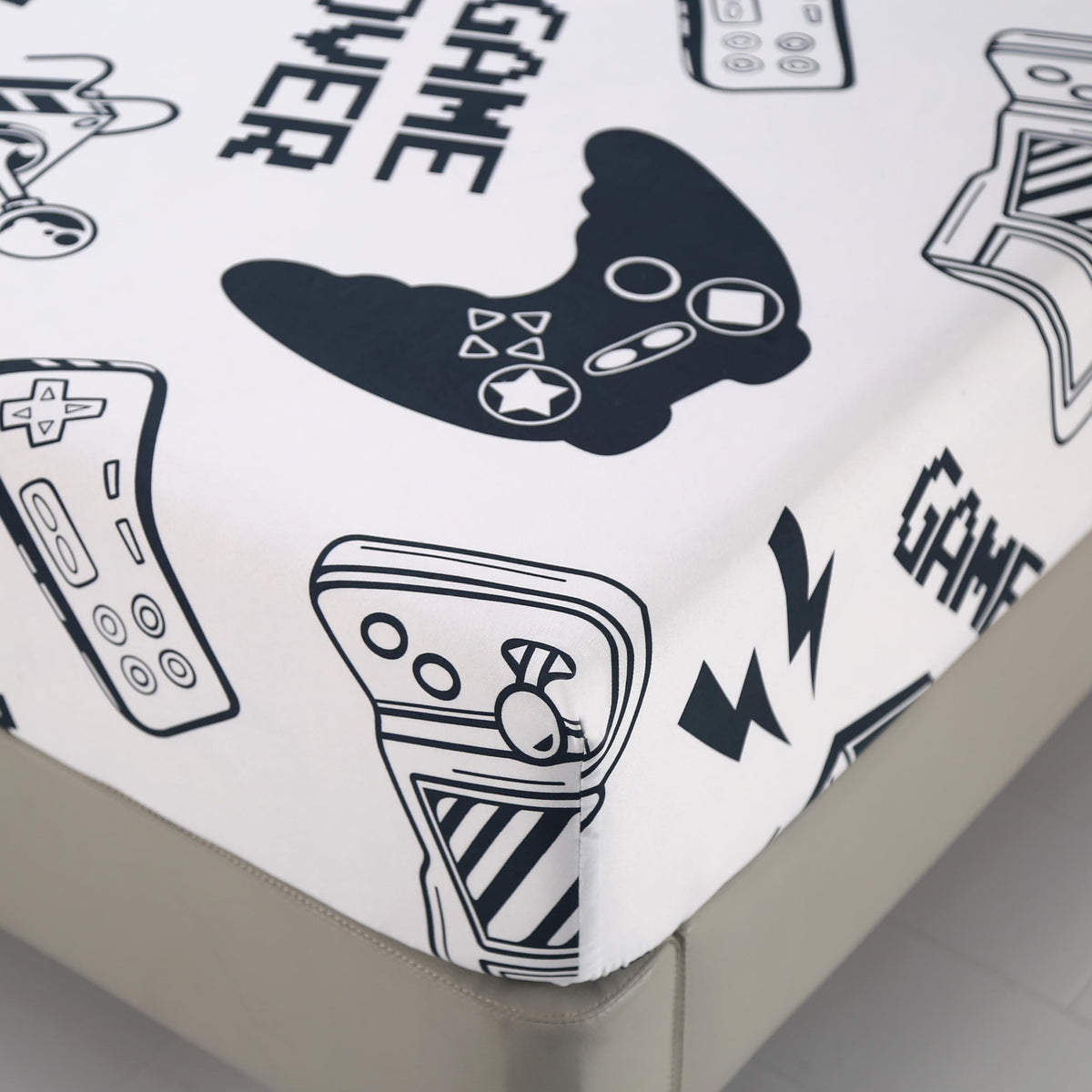 SDIII 4PCS Red Cherry Bed Sheets Set Full, Soft Microfiber Cherry Full Size Bed Sheets, Cute Fruit Patterns Sheet for Girls Boys Kids and Teens
