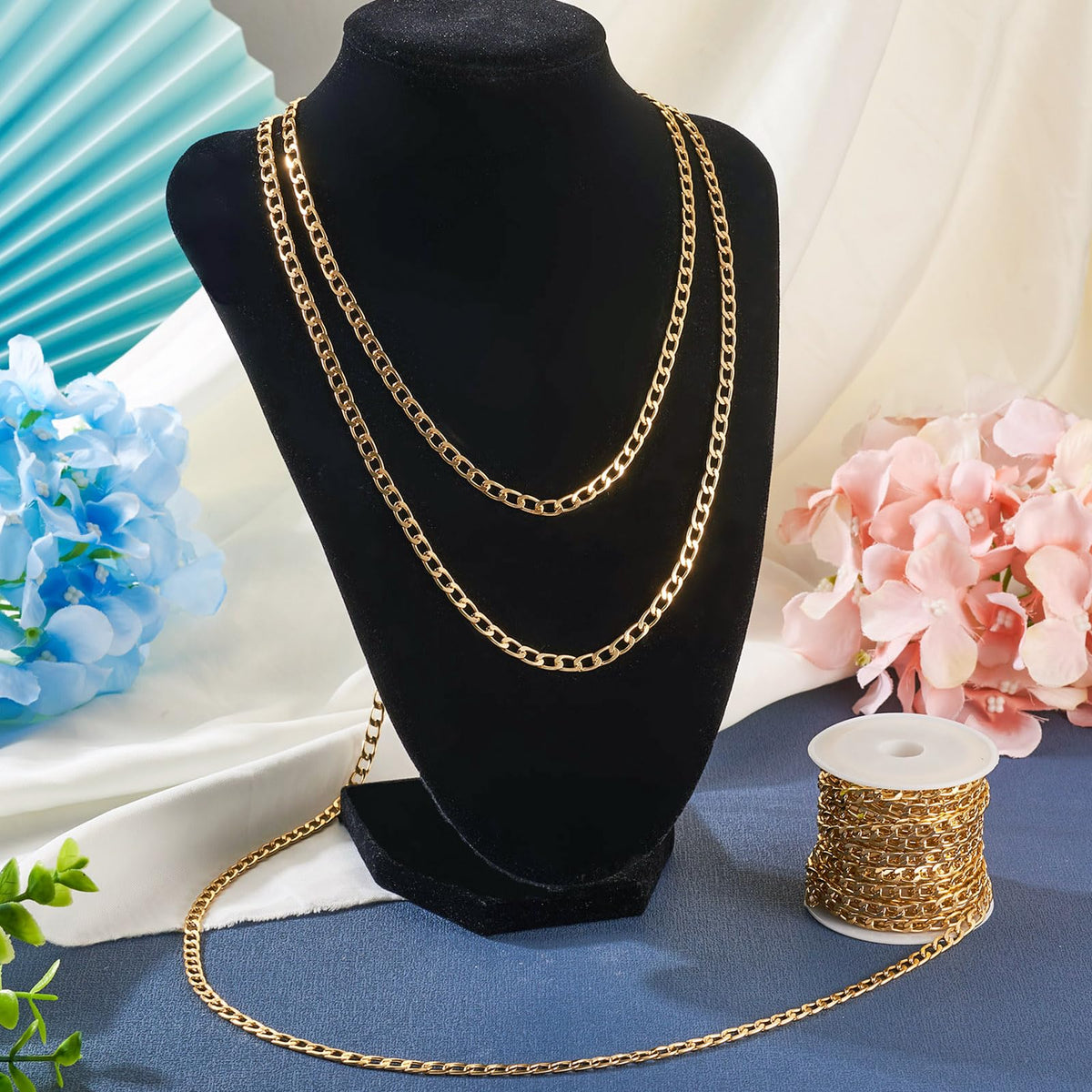 Beadthoven 16.4ft Aluminum Curb Chains, Silver Color Chains for Jewelry Making 5mm Wide Metal Craft Chain Link Spool Twisted Links Oval Curb Chains Unwelded for Clothes Necklace Bracelet DIY Findings