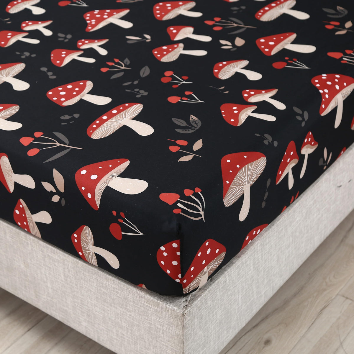 SDIII 4PCS Red Cherry Bed Sheets Set Full, Soft Microfiber Cherry Full Size Bed Sheets, Cute Fruit Patterns Sheet for Girls Boys Kids and Teens
